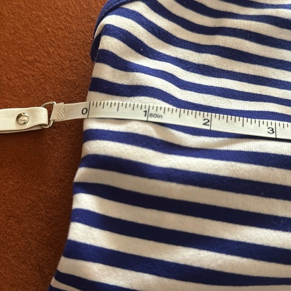 Lululemon yoga tops - Picture 5 of 6